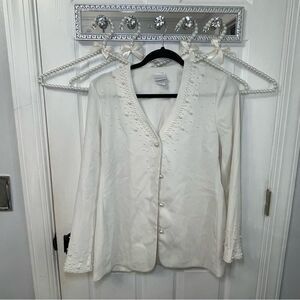 Studio C White Pearl Detailed Button Up